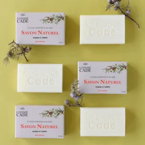 Savon naturel à l'huile essentielle de bois de cade biologique Lot de 3